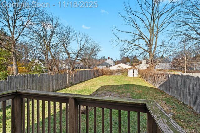 1128 W Michigan Avenue, Lansing, MI 48915