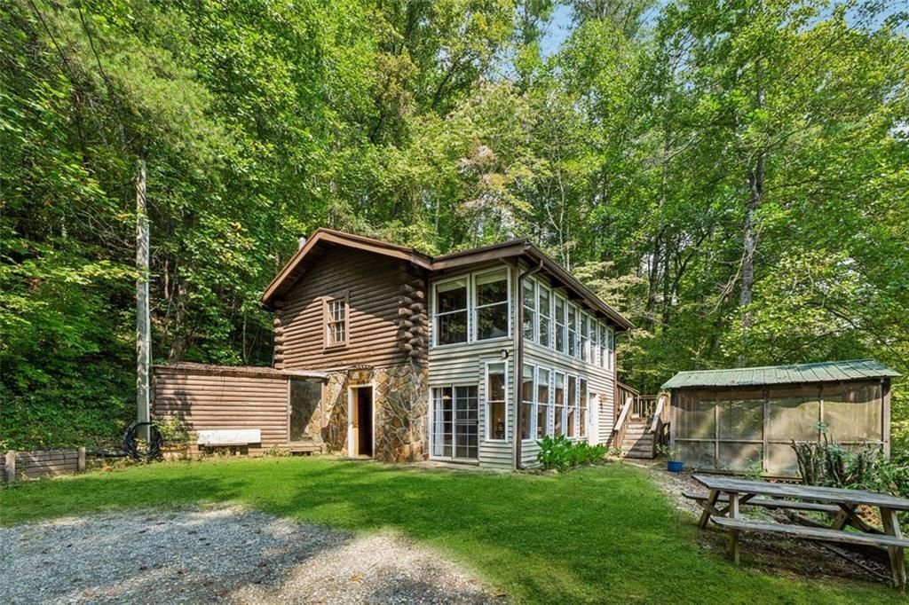 535 HIDDEN VALLEY Trail, Ellijay, GA 30540