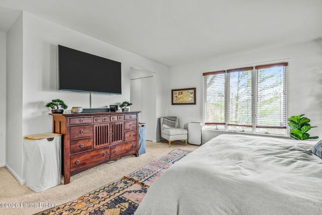 7233 Heatherly Square, Louisville, KY 40242