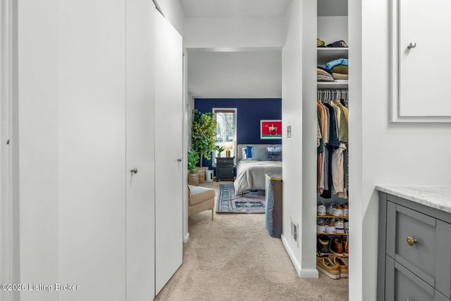 7233 Heatherly Square, Louisville, KY 40242