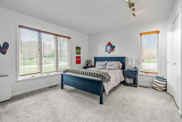 7233 Heatherly Square, Louisville, KY 40242