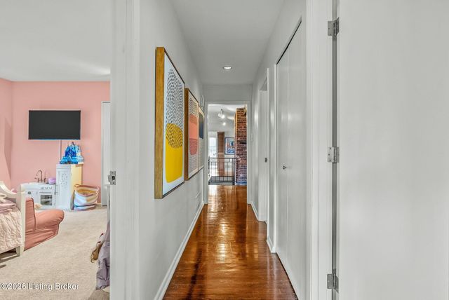 7233 Heatherly Square, Louisville, KY 40242