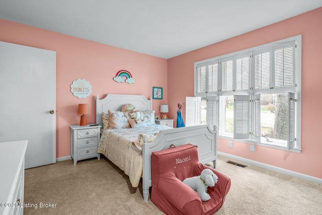 7233 Heatherly Square, Louisville, KY 40242