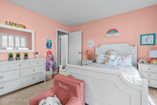 7233 Heatherly Square, Louisville, KY 40242