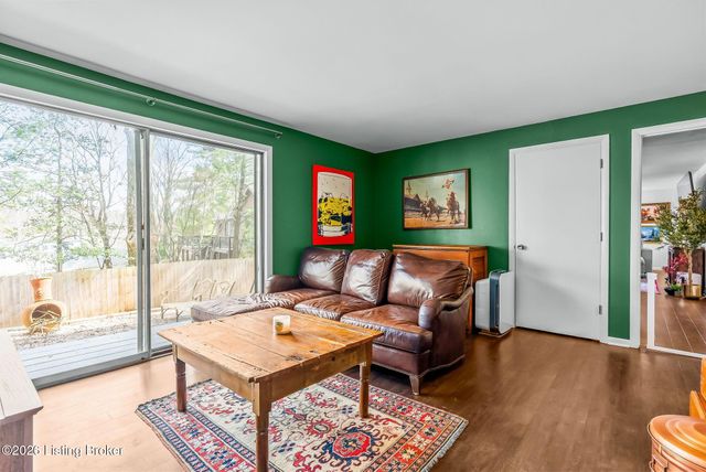 7233 Heatherly Square, Louisville, KY 40242