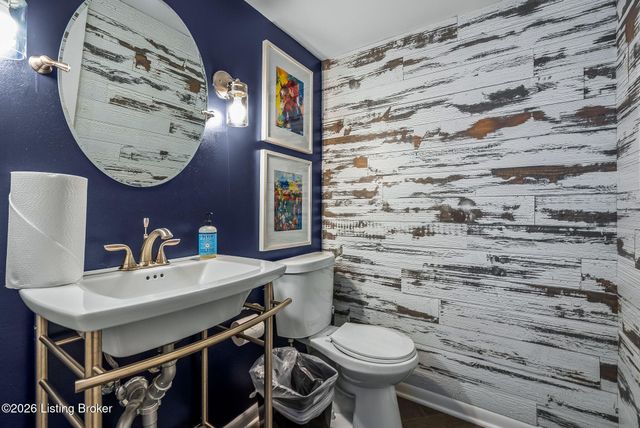 7233 Heatherly Square, Louisville, KY 40242