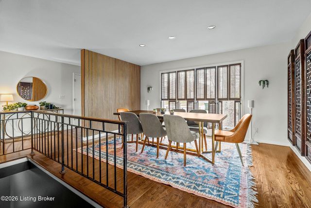 7233 Heatherly Square, Louisville, KY 40242