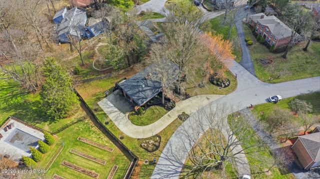 7233 Heatherly Square, Louisville, KY 40242