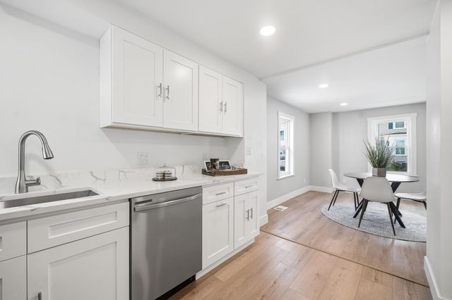 21 Chestnut St, Woburn, MA 01801