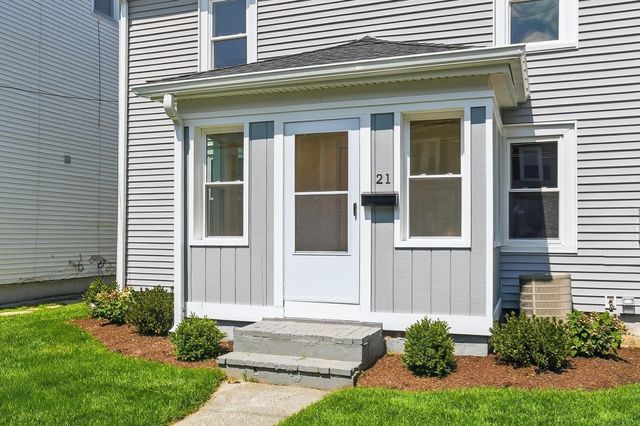 21 Chestnut St, Woburn, MA 01801