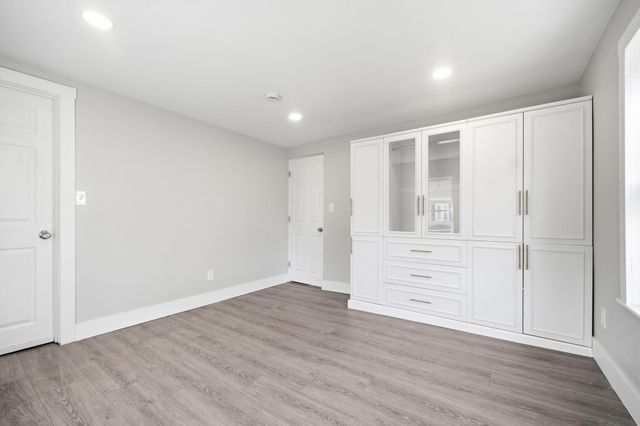 21 Chestnut St, Woburn, MA 01801