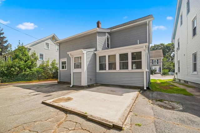 21 Chestnut St, Woburn, MA 01801