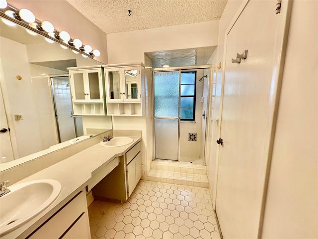 8388 White Egret Way, Lake Worth, FL 33467