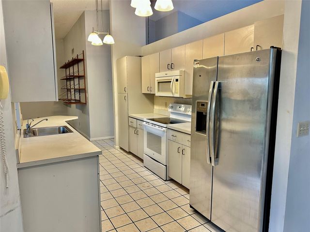 8388 White Egret Way, Lake Worth, FL 33467