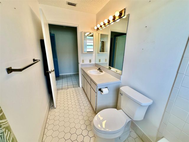 8388 White Egret Way, Lake Worth, FL 33467