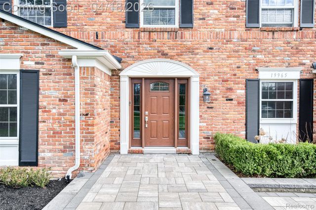 19965 Beverly Road, Beverly Hills Village, MI 48025
