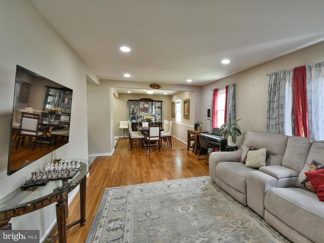 1201 SCHINDLER DR, Silver Spring, MD 20903