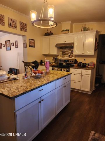 114 Dublin Street, Walterboro, SC 29488