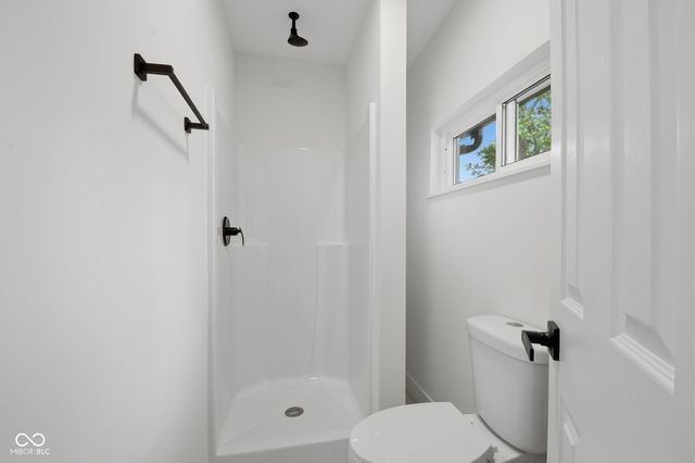 6125 Colonial Avenue, Indianapolis, IN 46228
