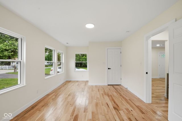 6125 Colonial Avenue, Indianapolis, IN 46228
