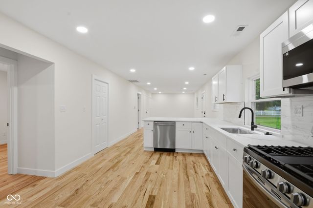6125 Colonial Avenue, Indianapolis, IN 46228