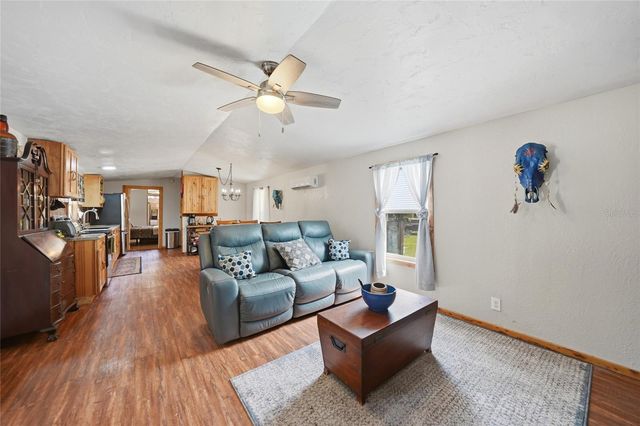 2402 NW PINE CREEK AVENUE, Arcadia, FL 34266