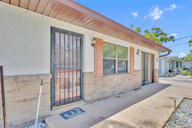 221 GRANDE VISTA STREET, Debary, FL 32713