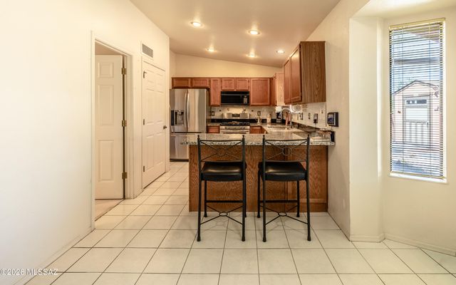 874 N Dusenburg Avenue, Tucson, AZ 85748