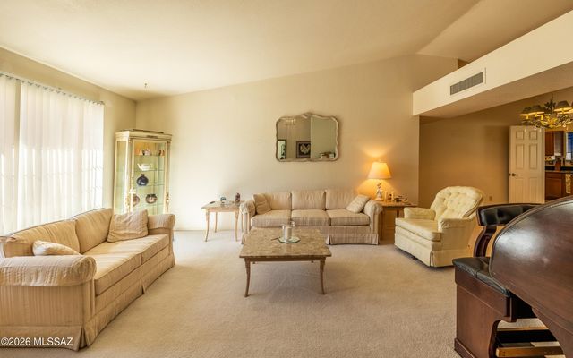 874 N Dusenburg Avenue, Tucson, AZ 85748