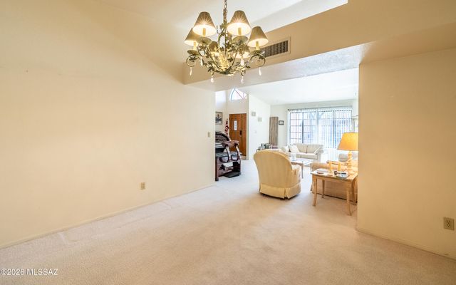 874 N Dusenburg Avenue, Tucson, AZ 85748