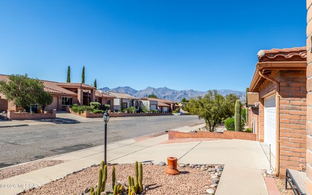 874 N Dusenburg Avenue, Tucson, AZ 85748