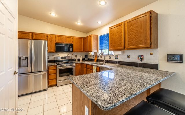 874 N Dusenburg Avenue, Tucson, AZ 85748