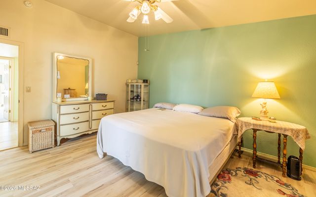 874 N Dusenburg Avenue, Tucson, AZ 85748