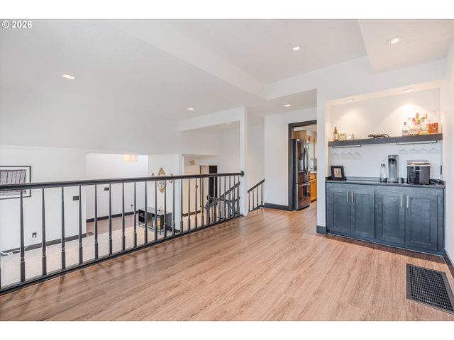 511 Se 15TH St, Gresham, OR 97080