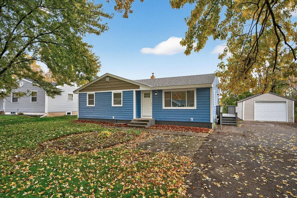 165 Sherrie Lane, Woodbury, MN 55125