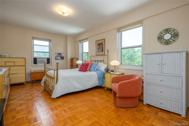 900 Palmer Road 6D, Bronxville, NY 10708