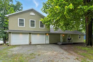 40 Ems R2b Lane, Pierceton, IN 46562