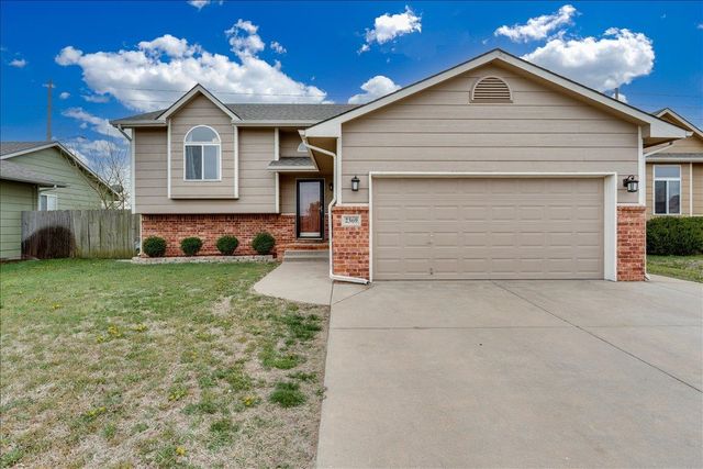 2369 S Milstead Ct, Wichita, KS 67209