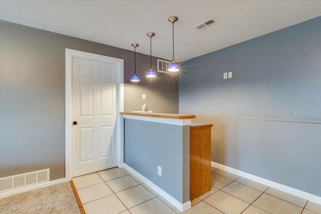 2369 S Milstead Ct, Wichita, KS 67209