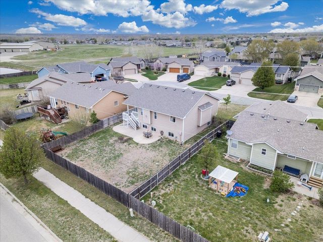 2369 S Milstead Ct, Wichita, KS 67209