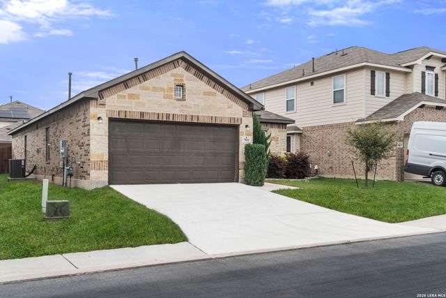 7911 Deepwell Dr, San Antonio, TX 78254