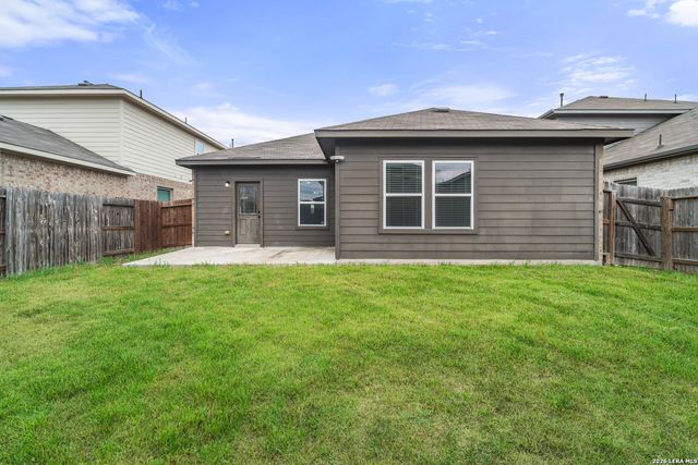7911 Deepwell Dr, San Antonio, TX 78254
