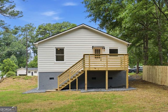 1703 Pine Street SE, Marietta, GA 30060
