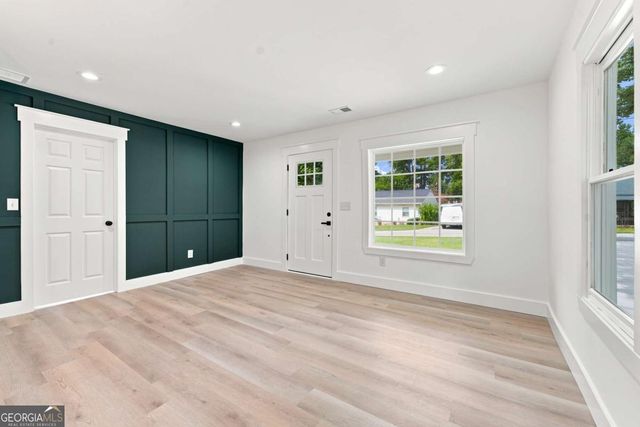 1703 Pine Street SE, Marietta, GA 30060