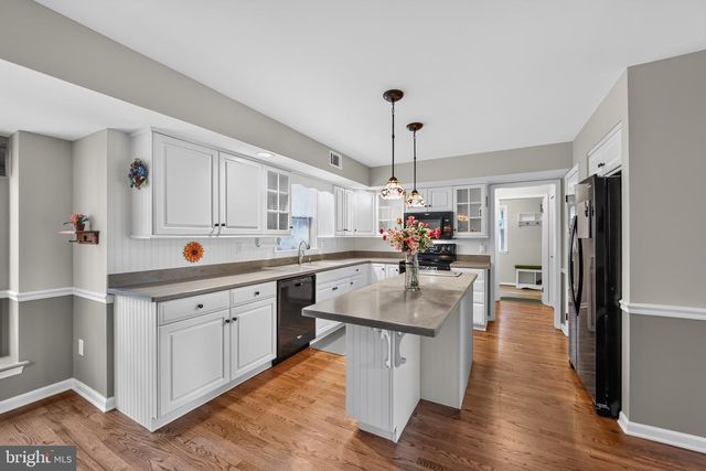514 FOXCLOVE CIR, Glenmoore, PA 19343