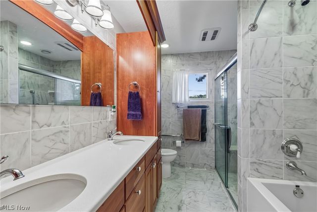 10249 Fairtree Drive, Strongsville, OH 44149