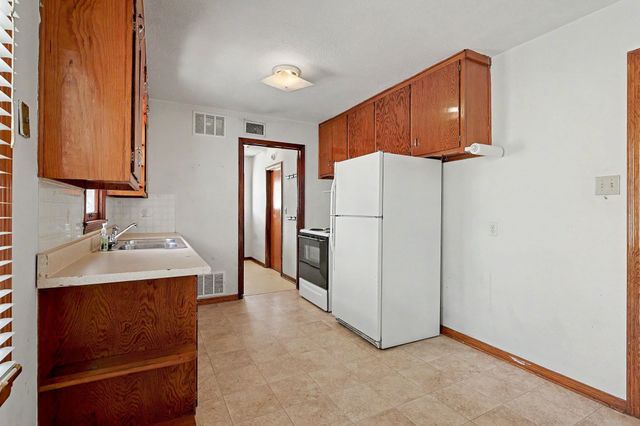3255 S Gold, Wichita, KS 67217