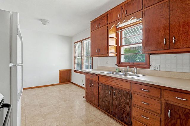 3255 S Gold, Wichita, KS 67217
