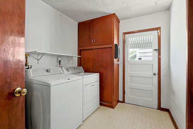3255 S Gold, Wichita, KS 67217