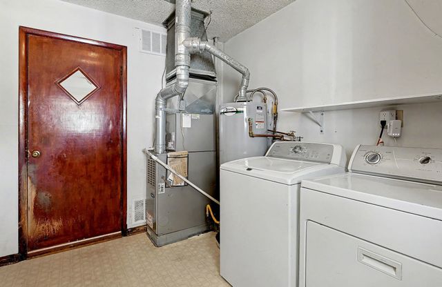 3255 S Gold, Wichita, KS 67217